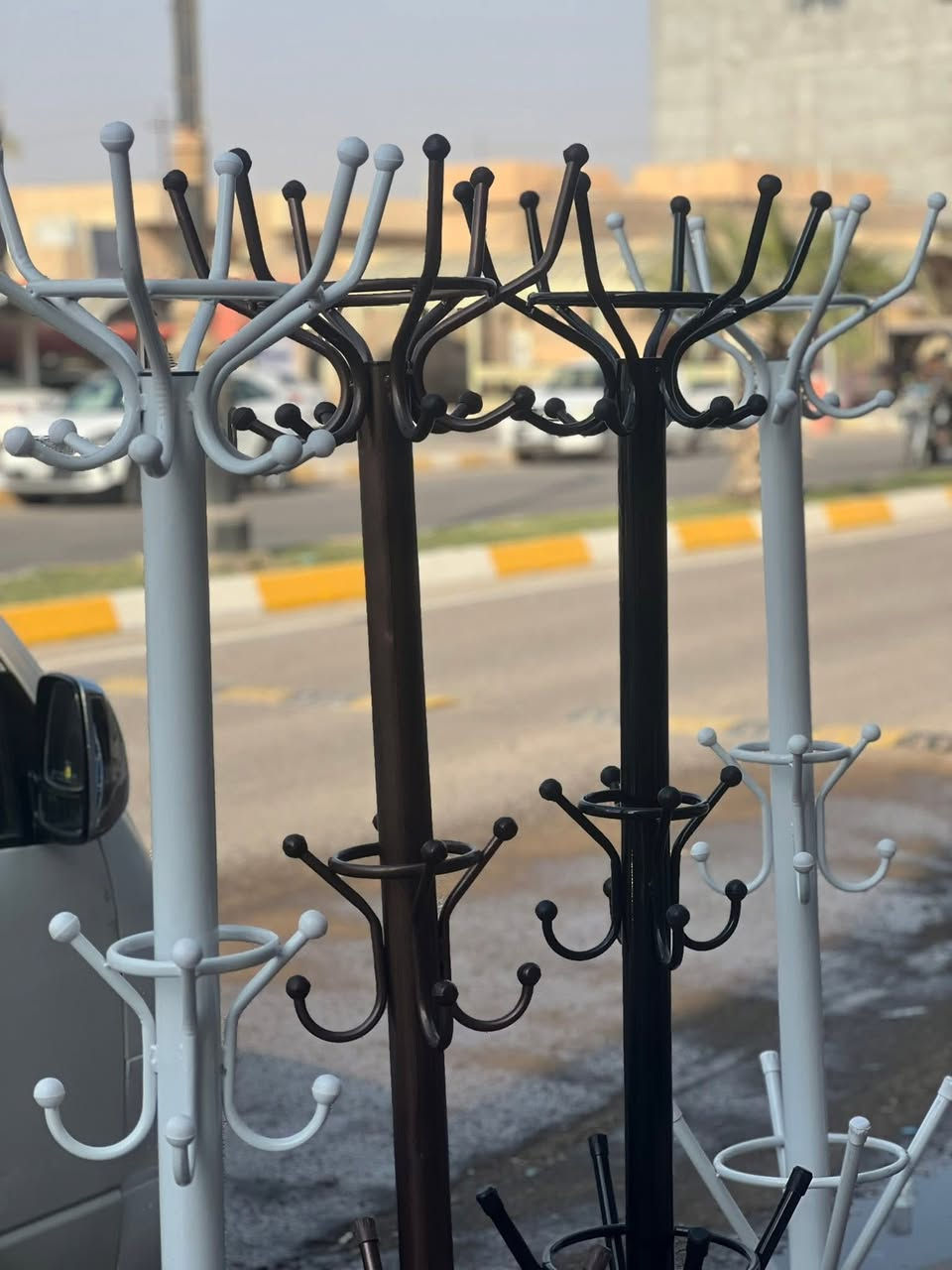 معرض صلاح آلدين للأثاث المنزلي للجمله والمفرد 
وصول شمعه ملابس اصلي ثقيل احطاطه 
حديد ثقيل متانه فول فول تتحمل أوزان ثقيله 
متوفر جوزي اسود رصاصي نحاس 
***********
العنوان تكريت الزهور مقابل كليه تربيه البنآت مجاور تانكي المآء قرب غصن الزيتون
