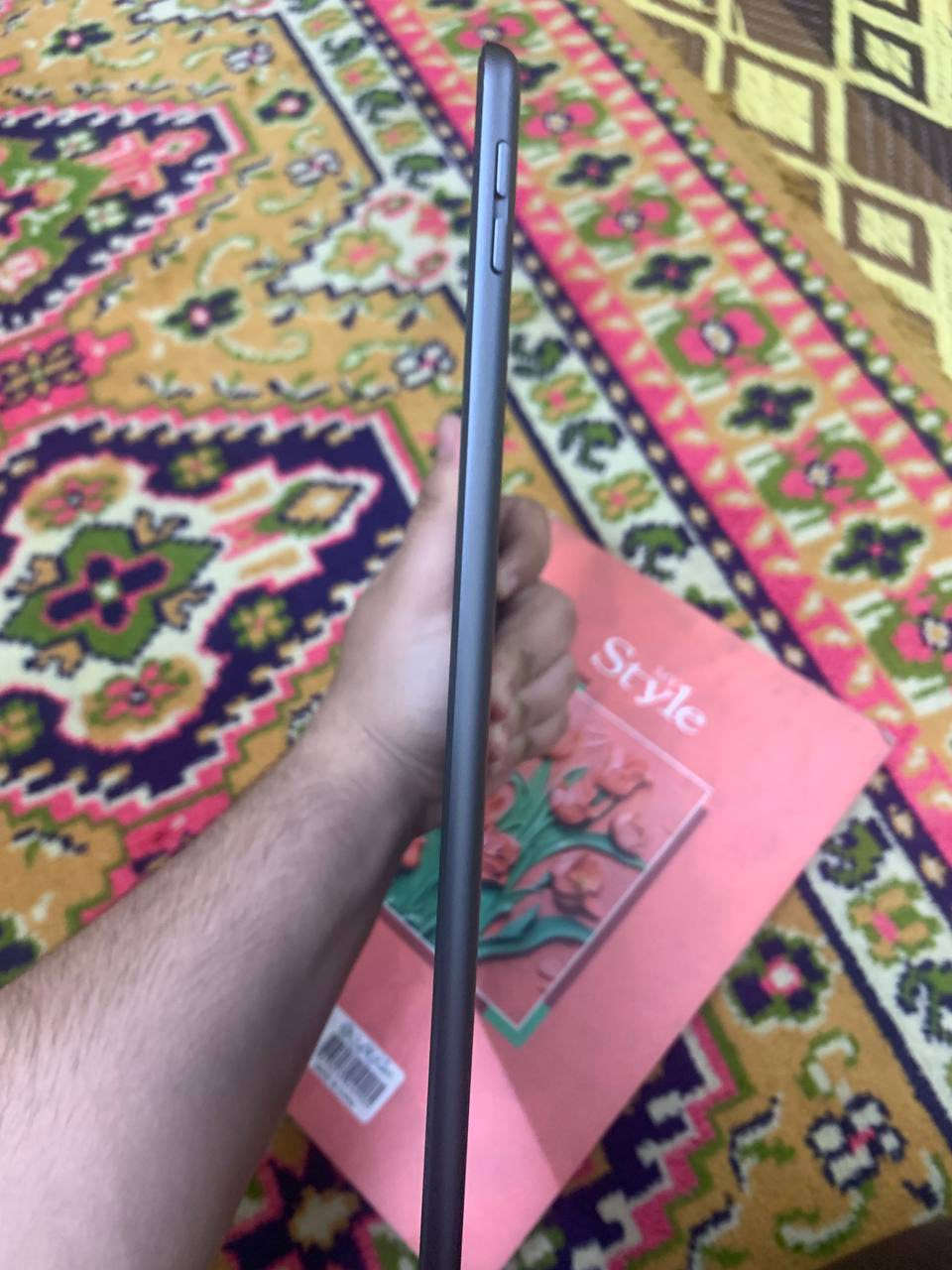 السلام عليكم ايباد ٩ ذاكره ٢٥٦ انتبه مو ٦٤ لا ٢٥٦ للبيع أو مراوس بجهاز حسب قناعه سعره 270 وياه كارتونه اصليه 
مكاني بغداد الغزاليه أو الكاظميه @إشارة


**إذا كنت صاحب هذا الإعلان وتريد حذفه لأي سبب، رجاءا أرسل رسالة إلى الدعم الفني**