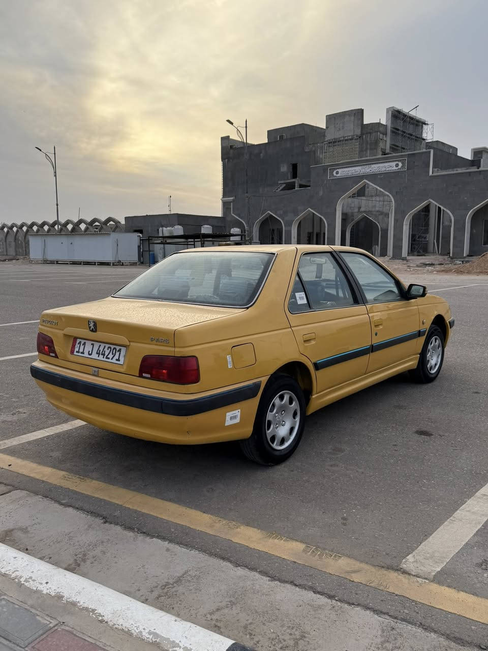 السلام عليكم
بيجو بارص مديل 2015
رقم بغداد انكليزي الجديد سياره كفاله من الصبغ والضربه فقط هلال واحد معمر مكينه وكير مكفولات حداديه اماميه وخلفيه جدد كهربائيات كلها شغاله تخم تاير جديد باتري جديد تبريد تدفئه شغاله سنويه لحد 28 سياره جديده بمعنى الكلمه تاخذها ماتصرف ربع عليها جاهزه 
السعر(48)وبيها مجال 
العنوان /كربلاء طويريج 
رقم /***********
رقم/***********
