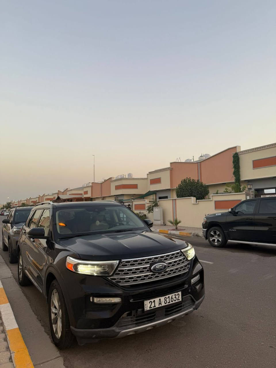 السلام  عليكم ورحمة الله وبركاته
‏‎‏‎       ——— لـلـبـيع  ———

‏‎‏‎فورد اكسبلورر       —  Ford Explorer

‏‎‏‎وراد أمريكي.     —  بدون ايرباك 

‏‎‏‎الموديل           —2021

فئة.                 — Limited /4WD 

حجم المكينه   — V4/2300T

‏‎‏‎اللون               — اسود 

‏‎‏‎المسافه المقطوعه — 86.000 كيلومتر

‏‎‏‎حاله السياره. — صبغ الجاملغ الخلفي + قبغ مبدل بلادي  

‏‎‏‎المواصفات 
‏‎‏‎- بصمة تشغيل 
‏‎‏‎- بصمة أبواب 
‏‎‏‎-تشغيل عن بعد 
‏‎‏‎-ترحيب عند الاقتراب 
‏‎‏‎-كشنات جلد 
‏‎‏‎- رادار جانبي 
‏‎‏‎-رادار امامي 
‏‎- رادار خلفي 
‏‎‏‎- شاشه كبيره تدعم نظام الأبل كار باي ونظام الاندرويد 
‏‎-تدفئة ستيرن 
‏‎-گير ماوس 
‏‎-دبل اكسل 
‏‎-اوتو هولد 
‏‎-اوتو ستوب 
‏‎-هندبريك بصمه 
‏‎-٧وضعيات قياده 
‏‎‏‎-كشنات تدفئة 
‏‎‏‎- ستيرن بحركه كهربائيه 
‏‎‏‎- تبريد مركزي 
‏‎‏‎- بگ لايت LED 
‏‎-صندوق كهربائي 
‏‎-كشنات VIP ( منفصل )
‏‎‏‎- كود باب 
‏‎‏‎-كرسي السايق والراكب بحركه كهربائيه
‏‎‏‎-تحكم ستيرن جهتين 
‏‎‏‎-تحديد سرعه 
‏‎‏‎-مانع انزلاق 
‏‎‏‎-ليد نهاري
‏‎‏‎-كامره خلفيه دواره 
‏‎‏‎باقي المواصفات المعروفه 

‏‎

‏‎‏‎رقم السياره    — سليمانية

‏‎‏‎موقع  السياره — البصرة


**إذا كنت صاحب هذا الإعلان وتريد حذفه لأي سبب، رجاءا أرسل رسالة إلى الدعم الفني**