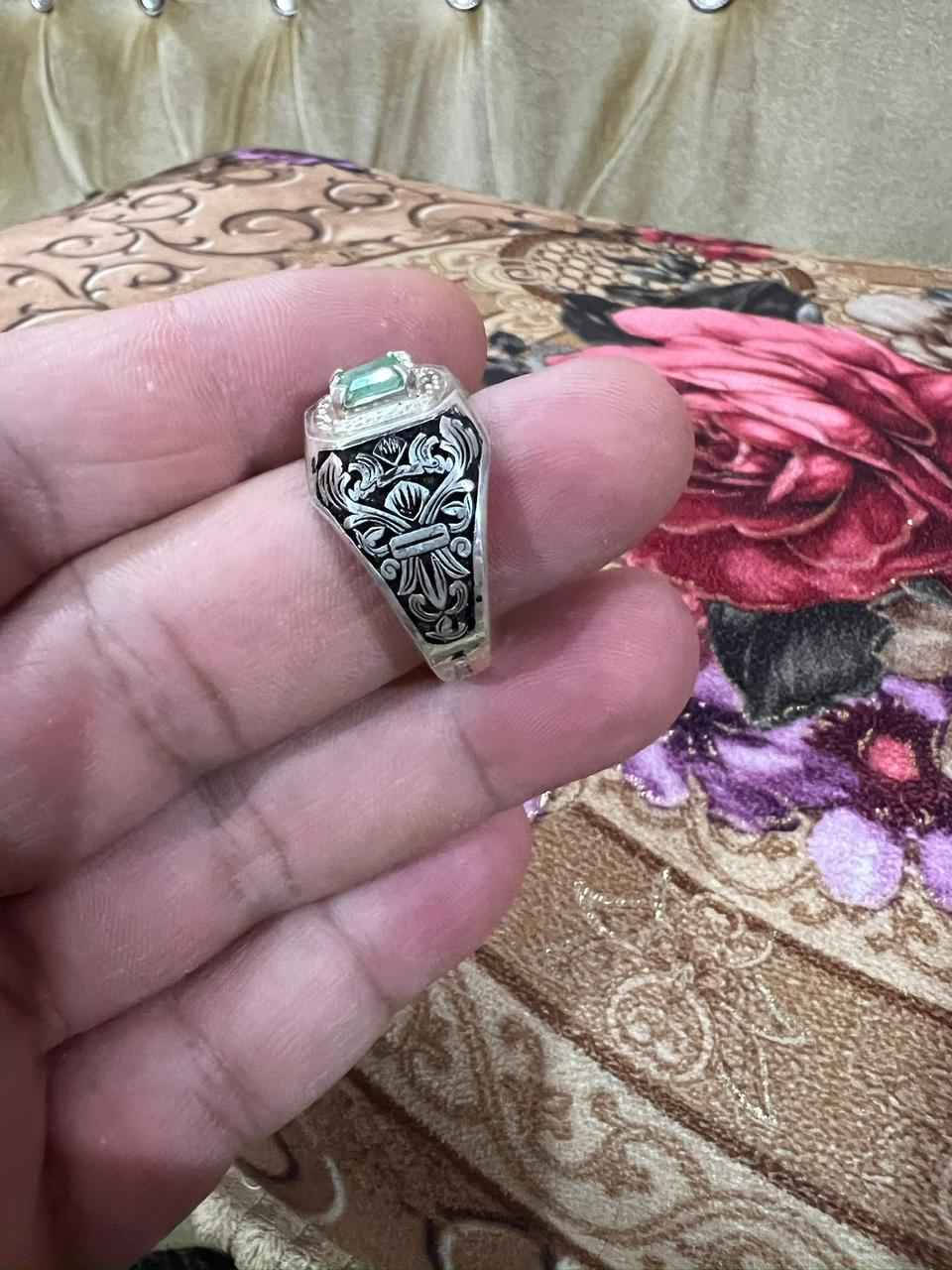 خاتم فضه متوج بحجر زمرد كلمبي السعر ١٥٠ ألف مكاني البصره قضاء شط العرب التنومه  للاستفسار الرجاء مراسلة الصفحة البصرة, العراق


**إذا كنت صاحب هذا الإعلان وتريد حذفه لأي سبب، رجاءا أرسل رسالة إلى الدعم الفني**