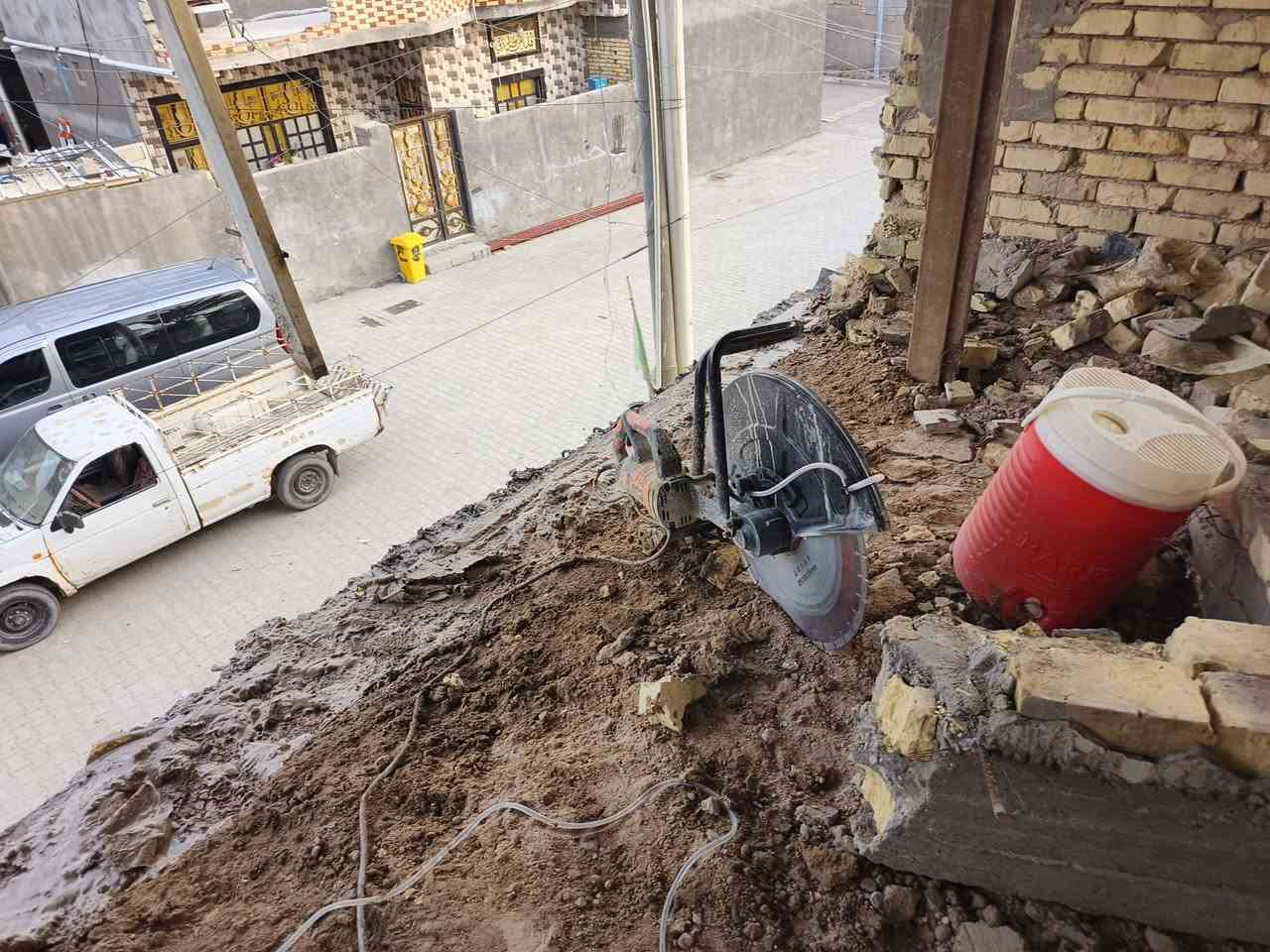 ثقب وا قص الكونكريت عمل درجه وله رقم التواصل ***********
