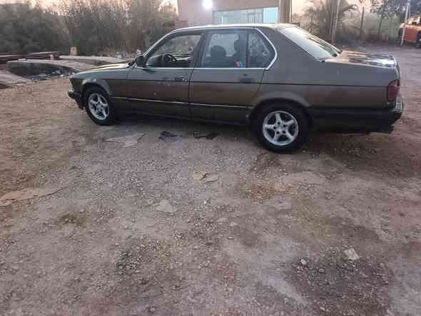 بي إم ٧٣٠ موديل ٩١ رقم نجف
مكينه حداديه تخم تاير جدد
السعر ١٦ مكان السياره الدوانيه
اي استفسار ***********
