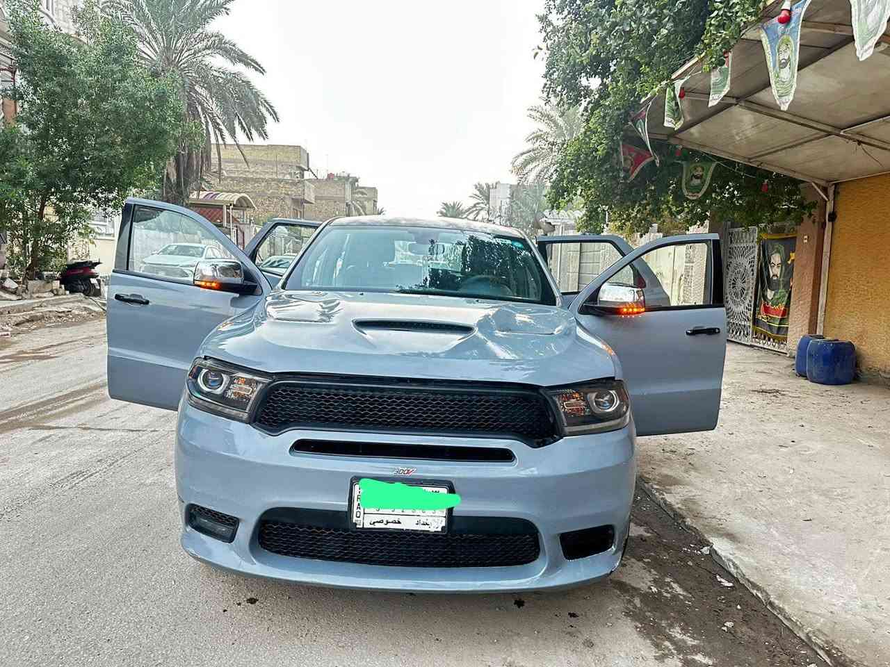 للبيع دودج دورنگو
كلين
🟢Dodge Durango2020  GT🟢

حجم المحرك V6 سلندر (3.6L)

🔴عدد المقاعد 7

🔴(سيارة كلين تايتل) 

🔴(السعر/165ورقة)

🔴المواصفات:

بصمة تشغيل
بصمة أبواب
تشغيل عن بعد (Remote Start)
صندوق شفط كهربائي 
رادار امامي (تحديد مسار)
رادار جانبي (نقاط عمياء)
رادار خلفي (التحذير من الاصطدام)
اوتو ستارت Auto Start 
اوتو ستوب Auto Stop
لايت زنون 

كشنات جلد+خزن ميموري
تبريد ثلاث قطع 
كشنات تدفئة
استيرن تدفئة 
شاحن وايرليس (Wireless Charger)
شاشة كبيرة لمس
حساسات خلفية+ كاميرا 
وضعيات القيادة
شفتات استيرن+تحكمات استيرن
مانع انزلاق+ABS
منافذ AUX+USB
الضرر كما موضح بالصور سيارة مبية لاكص ولا شواصي. 

السيارة مرقم رقم بغداد  بأسمي
الرجاء بيع فقط
السعر 165 ورقة

موبايل :*********** بيع فقط. ماكو مراوس
