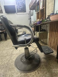 كراسي اثنين للبيع ابسعر 200 اوبيهن مجال للشراي مكاني بغداد المعامل رقم...