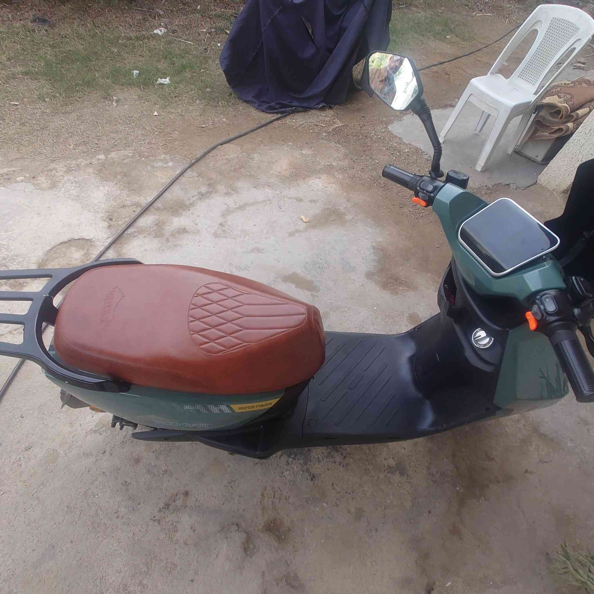 سلام عليكم 
دراجه شحن كوجار 6بطارات
 لسرعه من 77ال80 حقيقي نضيفه 
جداً ولبطاريات بحاله جيده لسعر 700 
وبيها مجال او مراوس بدراجه 
يراني حسب لقناعه رقم 
***********
