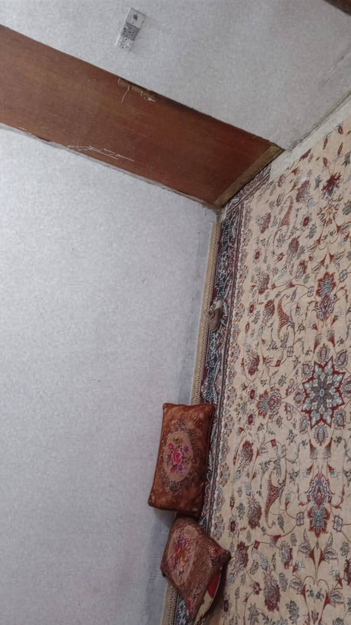 السلام عليكم بيت للبيع حي رشيد مساحه ٢٤٠ متر بصف ركن يبتعد عل شارع العام ٢٥ متر مسلح كافة الخدمات موجوده موقع مميز السعر مناسب ٣٨ بي مجال الاستفسار اتصال *********** مراجعه مكتب النوارس شارع مستشفى ***********
