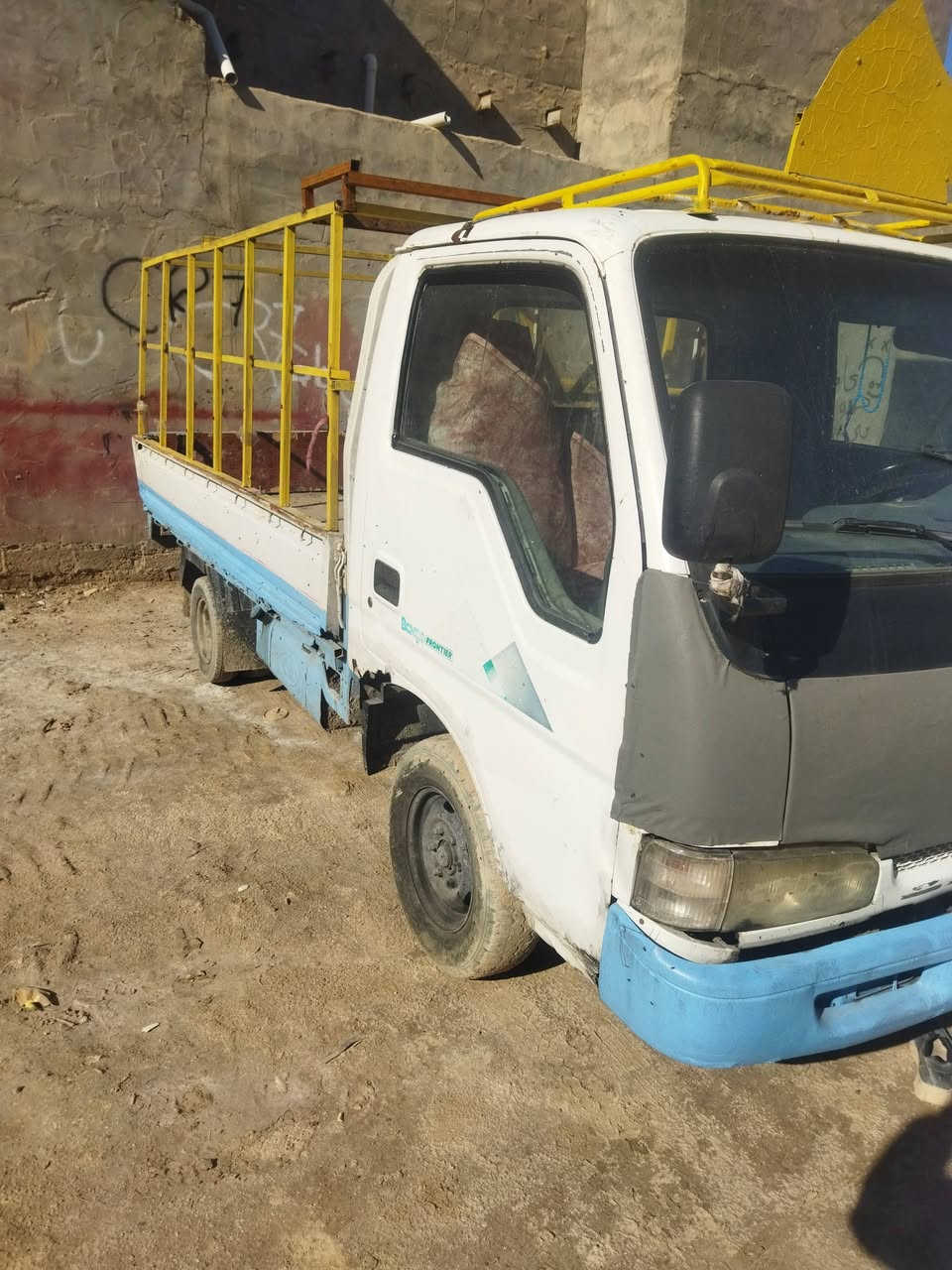 كيه فنتيره لبيع مديل 98كلاب رقم انبار مكفوله شاصي ورقم شاصي مكفوله كير ومكينه السعر 35 الرقم ***********
