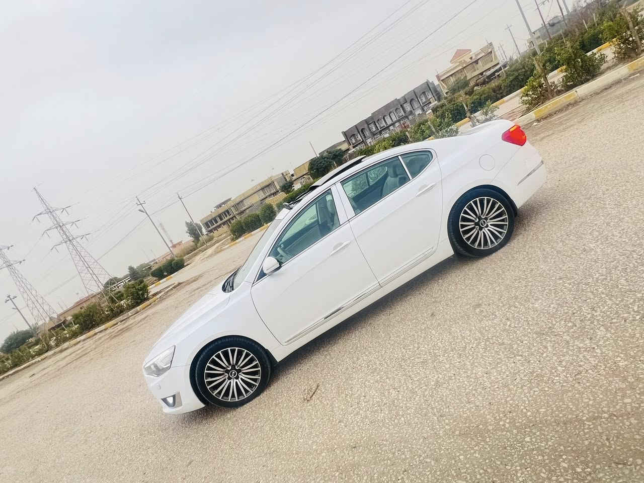 كيا كادنزا مديل ١٦خليجي
تشغيل بصمه مع بصمه الأبواب الاماميه 

نظام ترحيب 

حساس ماسحات وحساسات إماميه وخلفيه 

برده خلفيه كهرباء

تدفئه تبريد بالكشنات ولوحه تحكم بالكشنات الخلفيه 

شفتات ستيرن رقم بغداد باسمي السياره بيها فقط جاملغ امامي صبغ بدون فتح ٠

مكانها بابل ناحيه الطليعه سعرها ١٥٨وبيها مجال بسيط ***********

***********بيه واتساب
