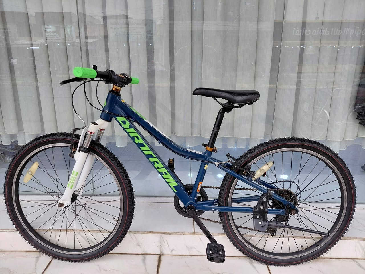 DERTRAIL 2021
جبلي بالة ياباني
المعدن المنيوم
حجم 24 
دبل امامي 
سستم SHIMANO 7 SPEED
جاهز ومرتب
   ✈يوجد توصيل لجميع المحافضات ✈
كركوك مدخل سايدين حي الاسرى والمفقودين 
معرض ابو شيفان ( *********** )
