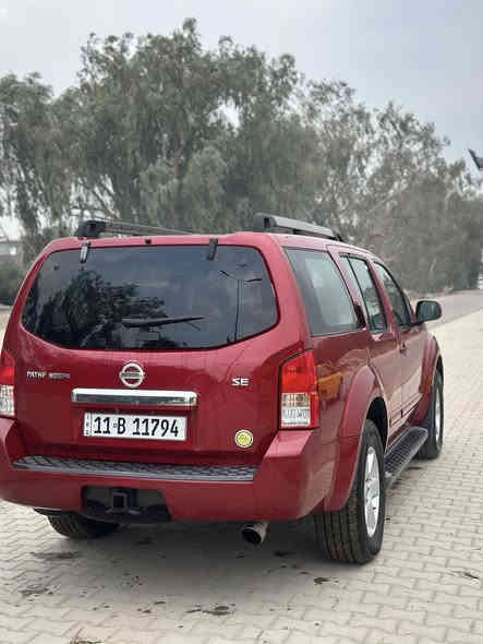 سلام عليكم 
نيسان بايفندر 2009فول موصفات 
فتحه  
تحكم ستيرن
كشن كهرباء
دشبول رماده
تلث قطع تبريد
سكليتر كهرباء
كشن مخمل 
مكينه كير حداديه خير من الله سيارة بيهة قطعتين صبغ والباقي مكفول مابيهة دوخل سيارة احله من صور سعر ١٠٥.رقمي ***********
