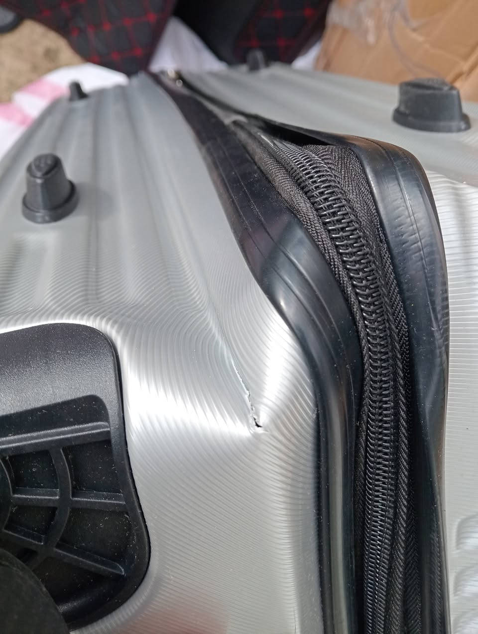 جنطه سفر حجم كبير طول 70 عرض 40 بي ضرر بسيط سعره 25 الف بتراب فلوس أول تم خاص


**إذا كنت صاحب هذا الإعلان وتريد حذفه لأي سبب، رجاءا أرسل رسالة إلى الدعم الفني**