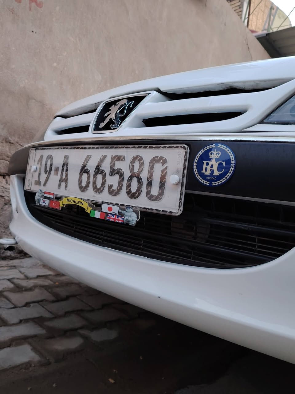 22
حرة رقم كربلاء الدولي مداور ثاني يوم
مكينة كير تبريد تدفئة
جاهزة السياره وتراي زيرو
دوشمة خلية ولايلون حراري وارضية جلد
منضومة زنون شرط نهار
السيارة متعوب عليها ومال جناي
ومابيها نقص برغي
بيها صبغ جاملغ خلفي ونص الباب الخلفي برغي مانفتح بيهة شرط وبيهة باردات بسيطة صفاح موس والصور تحكم

باقي التفاصيل
***********
