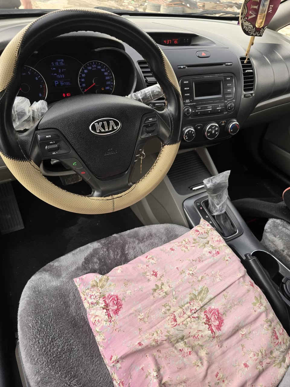 كيا سيراتو مديل  2016 مكفولة كفالة عامة
مواصفات تحكم استيرن
إشارة بالمري 
المري شفط  ماشية 94 الف
رقم بغداد باسمي مداور ثاني يوم 
المكان _السماوة.   السعر 143 وبيه مجال
للاستفسار ***********
