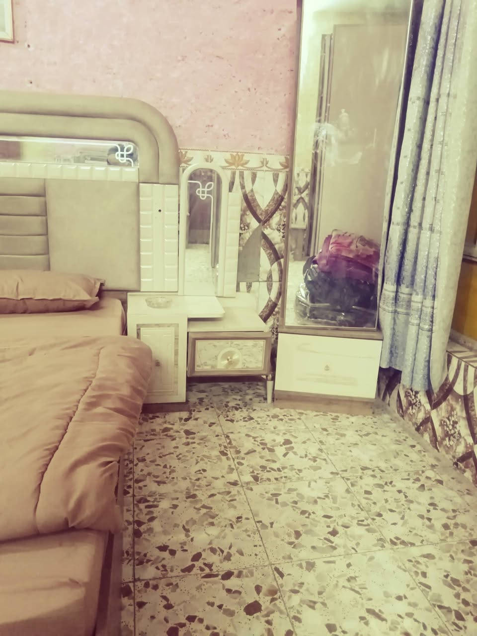 غرفه 650  جبيره 9قطع يرادلهة ترتيب  *********** بغداد مدينه الصدر
