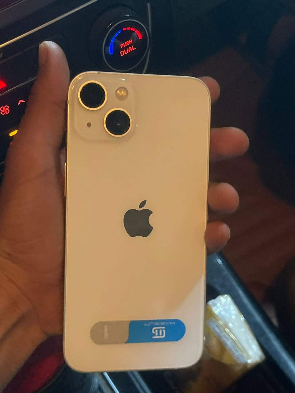 السلام عليكم ايفون 13عادي للبيع ذاكره 128بطاريه 100 جهاز فول مواصفات بلادي ***********
