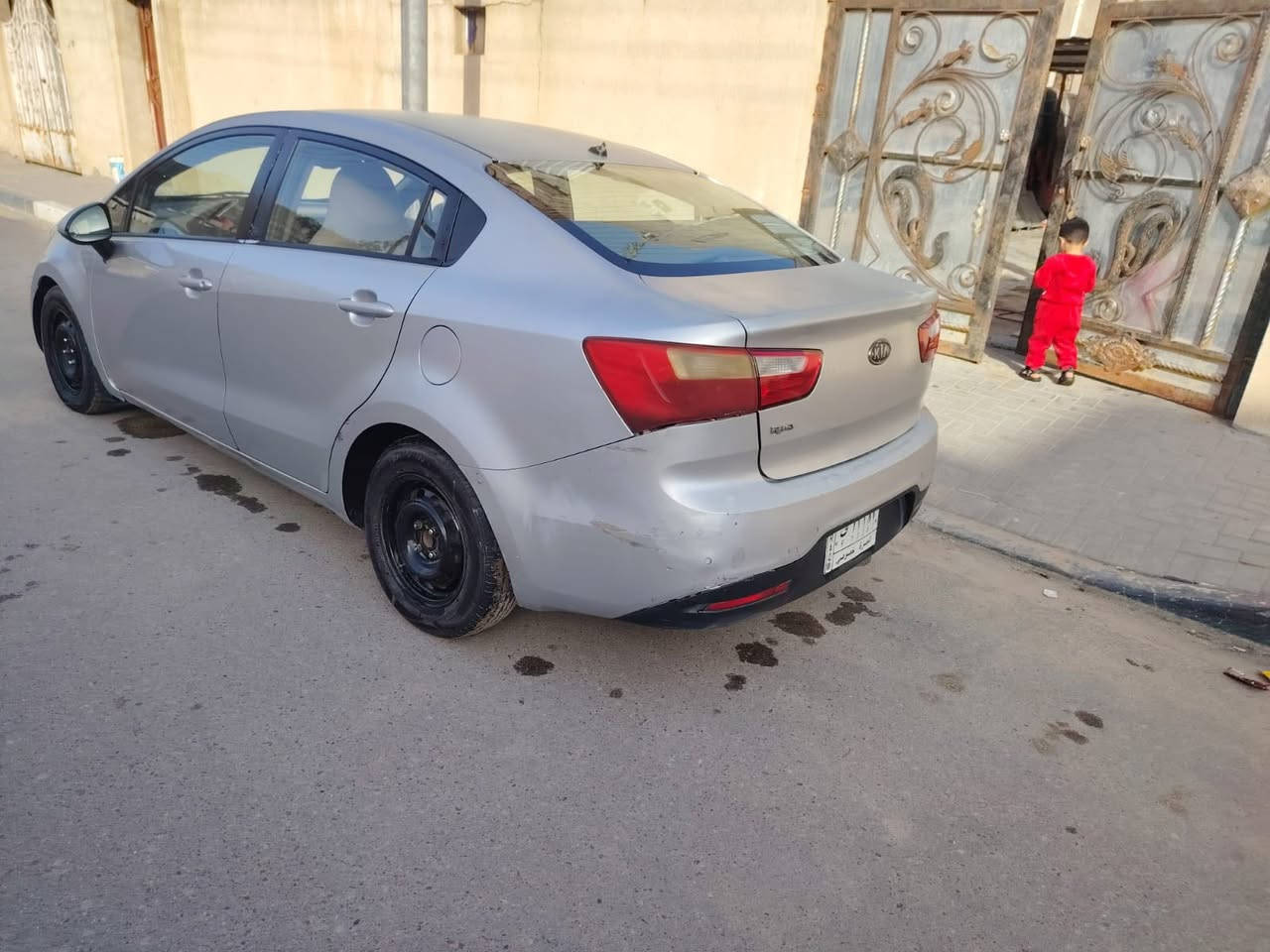 سلام عليكم كيا ريو 2012 خليجي بيه بارد بل مدكر لكدامه بس لباقي كله كفالة كير مكنيه تبريد تحويل يمت ما يعجبك ثاني يوم تخم تاير حداد جديد سيار جاهز من كلشي لبكان بصره زبير   ***********متواجد وساب وشريح
