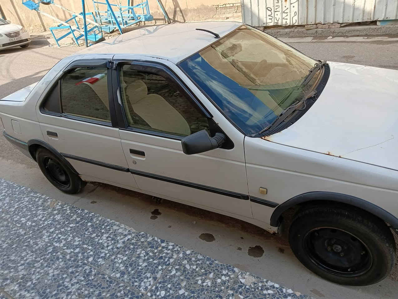 السلام عليكم بيجو روا موديل 2009 مكينه وكير بلادي تبريد شغال تخم تاير جديد  كهربائيات جاهزه سنوية بسمي للبيع السعر 29 ورقة مكاني بغداد كفائات العبيدي رقمي ***********
