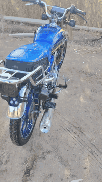 السـلام عليـكم 
للبيع، دراجه سونك موديل 2024 طالعه بشهر العاشر
خمسه گير مكينه 200 أوراق أصولي نضيفه حيل الدراجه
برغي مامبدل بيها بـ750
***********
