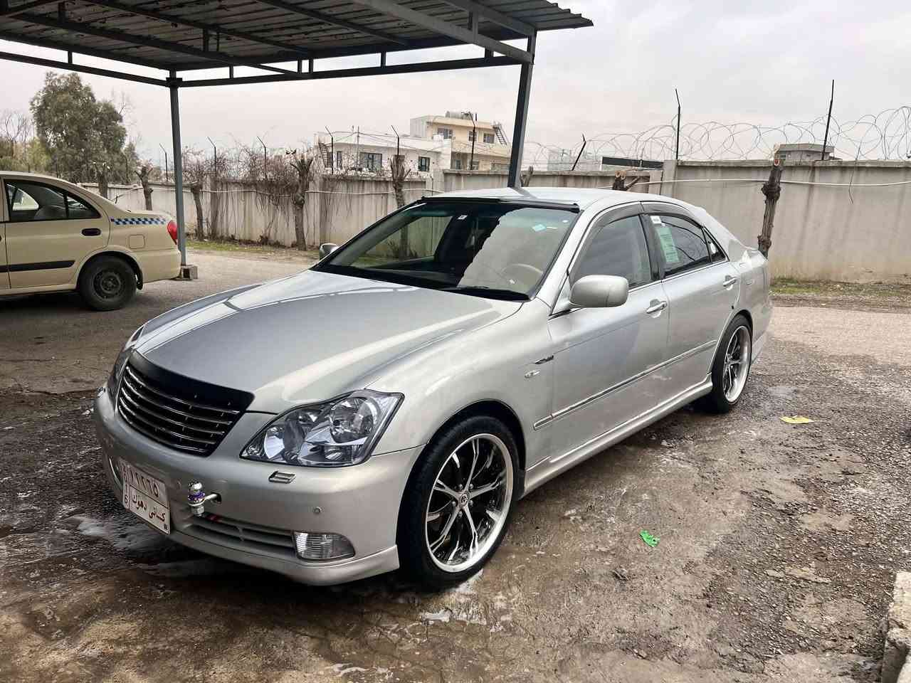 بەناوی خوای گەورە و میهرەبان  

تاقمێك تایەو ویلی ٢ سایز شتی جوان
تەنها یەك تایەی گوپی داوەو تایەكانی كەی پاكن بۆ گۆڕینەوە بە 

تایەو ویلی دینگە 
شوێن 
دەربەندیخان 
ڕەقەم ***********
ئەدمین ئەدمین ❤️🌹
