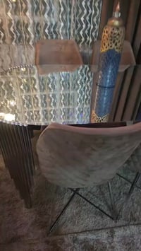 طاولة استيل • ٤كراسي • جديد