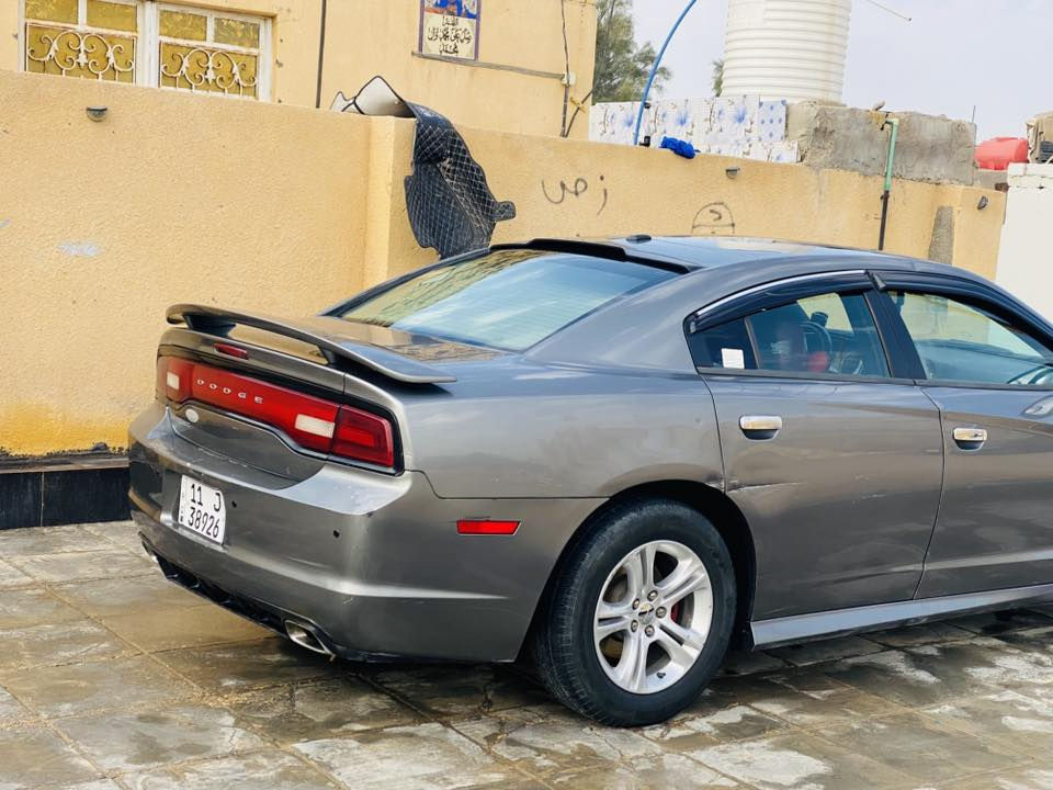 السلام عليكم جارجر 2011 مكفوله من الضربه فقط تقسيم البنيد والجاملغ بدون اي ضربه  فول مواصفات السعر١٤٥ وبيها  مجال رقم بغداد للاستفسار ***********
