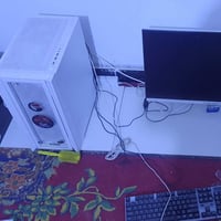 للبيع PC Gaming كامل مع ملحقاته جاهز للاستخدام مباشرة  المواصفات: معال...