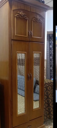 السعر قفل • الجانب الايسر • تواصل خاص