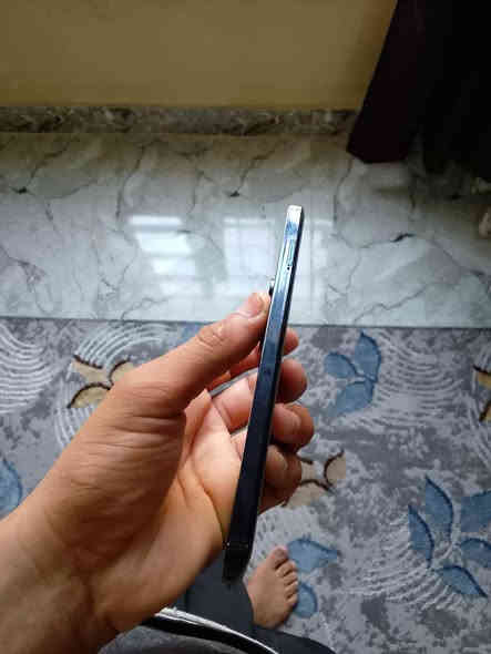 السلام عليكم تكنو كامون 20برو جهاز نظيف لا مبدل شاشه ولا مفتوح بل شرط ذاكره 256رام 12 مكان كركوك السعر 160وبي مجال رقم الهاتف ***********
