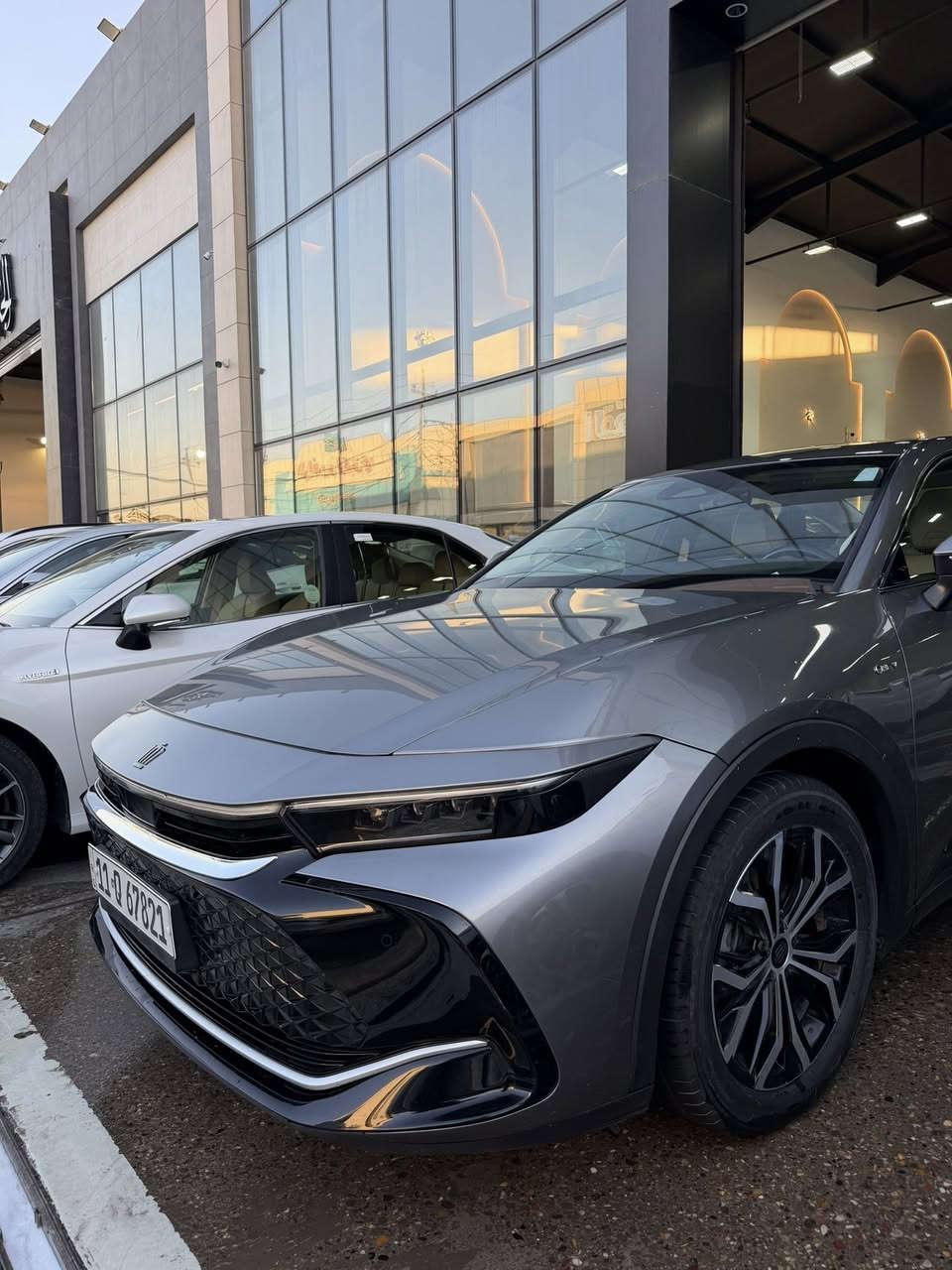 سلام عليكم 
تويوتا كراون موديل 24 ماشيه 36000 بزون اي حاله فقط ملاحضات بسيطه السعر 31000$ 
***********
