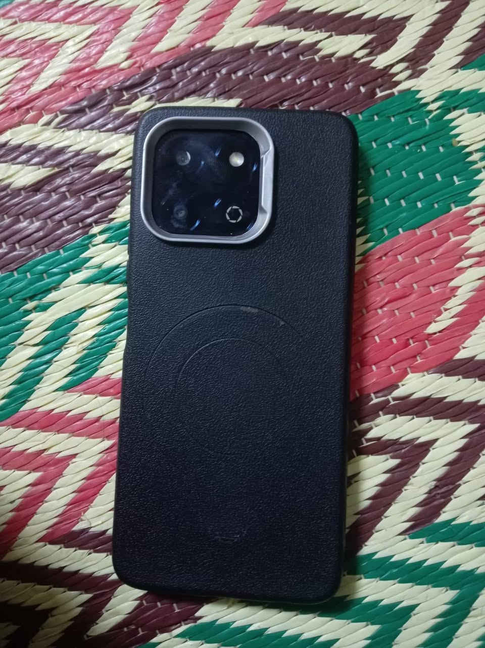 من رخصت الدمن سلام عليكم جهاز هنر 6بي جهاز حلو ونضيف مابي شي فقط الضرب جوو كيمرة 📷ذكر 128جهاز سلس مكاني لايمن سعرو 120وبي مجال بصيط ***********وتساب
