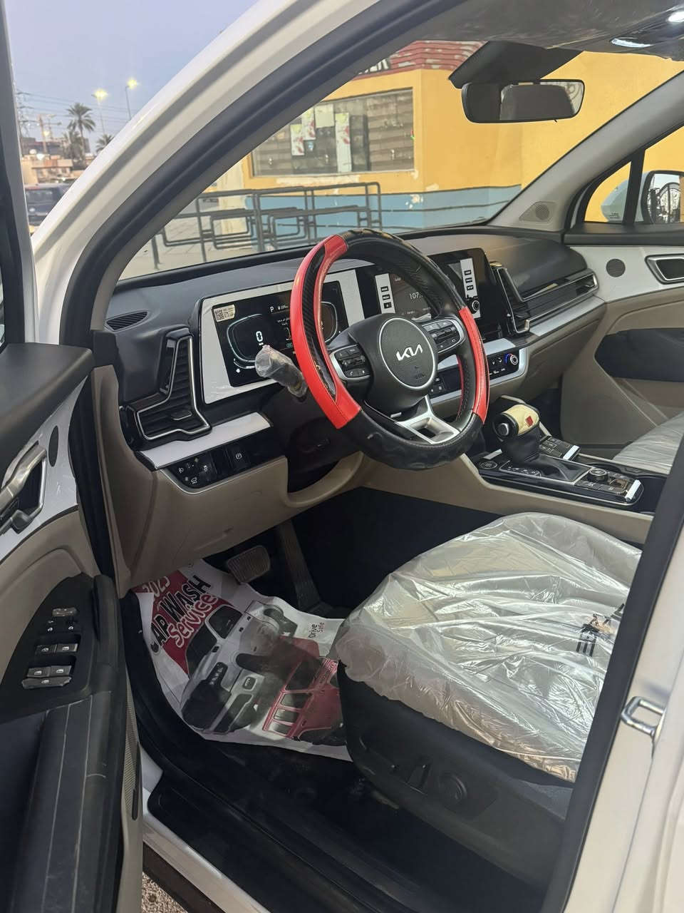 السلام عليكم سبورتج للبيع موديل 2023 فول مواصفات مكفوله كفاله عامه عدا ربع الدعاميه الخلفيه رقم اربيل تحويل مباشر ماشيه 36000 مكان السياره بغداد حي الجامعه سعر 22.500$ للاستفسار رقم ***********
