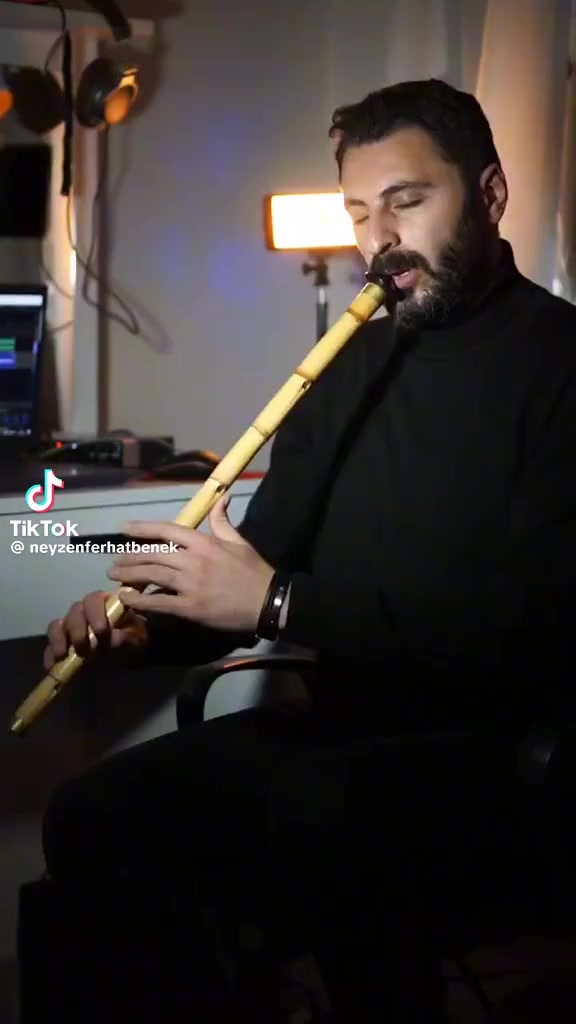 ناي تركي درجه اولى صوت جدا جميل  مع منفاخ وجنطه ضد الكسر  السعر ٣٥ الف يوجد توصيل لكافه المحافظات بغداد


**إذا كنت صاحب هذا الإعلان وتريد حذفه لأي سبب، رجاءا أرسل رسالة إلى الدعم الفني**