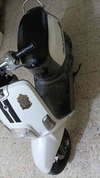 درجة بوليس نوزل لبيع ما مفتوحة سلف دشبول شغالة قفل جنطة 
وستيرن شغال سعر 800 بيه مجال حك الجية مكان شهداء سبعة نيسان دك على رقم وبيك خير وتدلل رقم ***********
