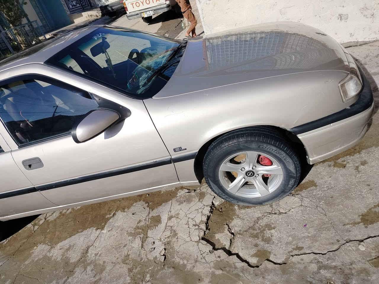 فيكترا موديل 1991 محرك 20 كير اوتوماتيك جامات كهرب استيرن بور صبغ جماملغات خلفيه وسكف جماليه بدون معجون رقم الماني شرط التحويل 
كاربون بانزين 
السعر 45
***********
