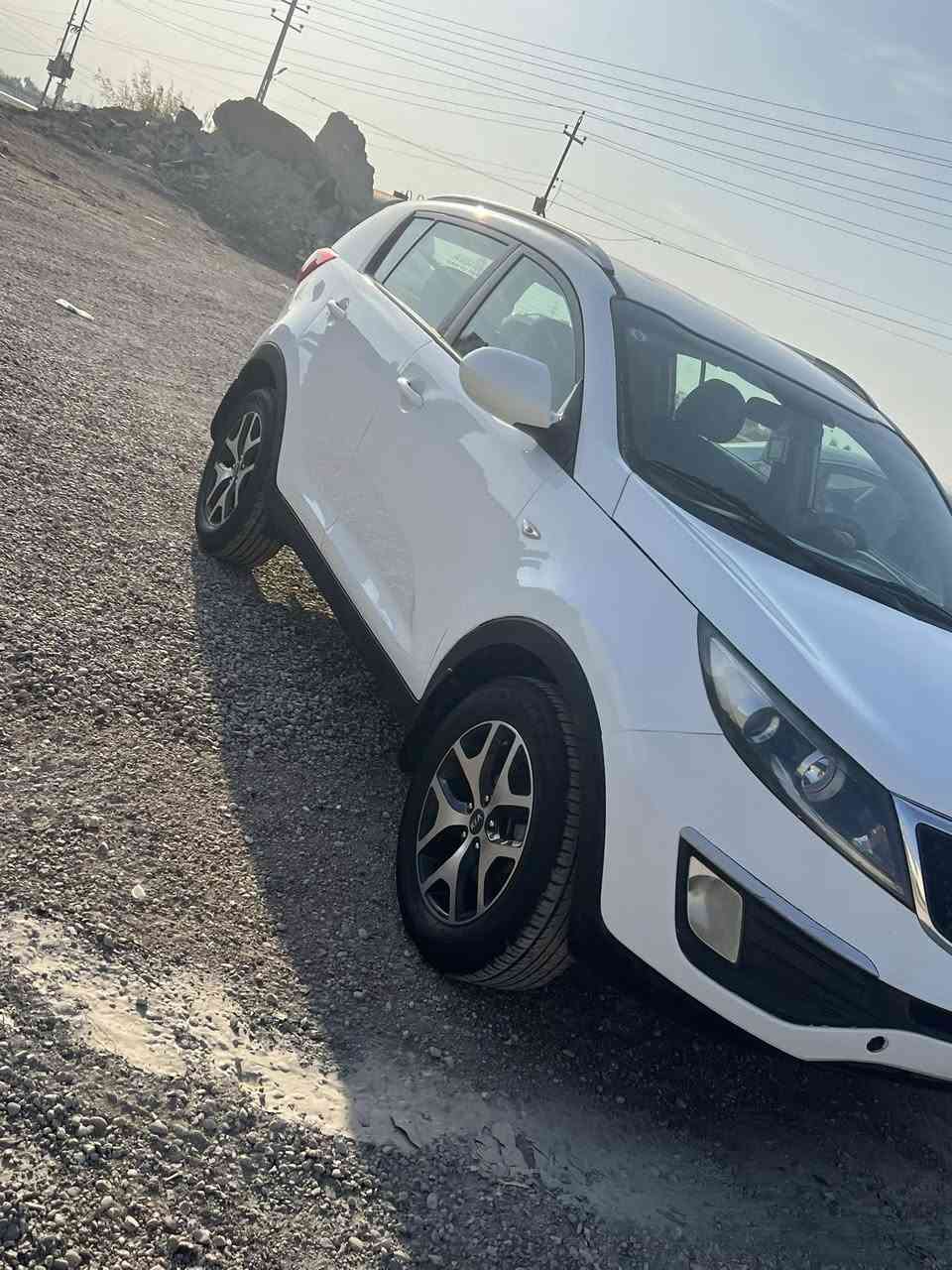 السلام عليكم سبورتج موديل 2011 للبيع خليجي
سياره جاهزه من كل النواحي كير مكينه 

تخم تاير جديد حداديه 100/100.        السعر 133

رقم بغداد نكليزي بسمي مداور ثاني يوم 

مكان السياره كوت شارع النسيج 

***********ابو كيان 

***********سيد سليم
