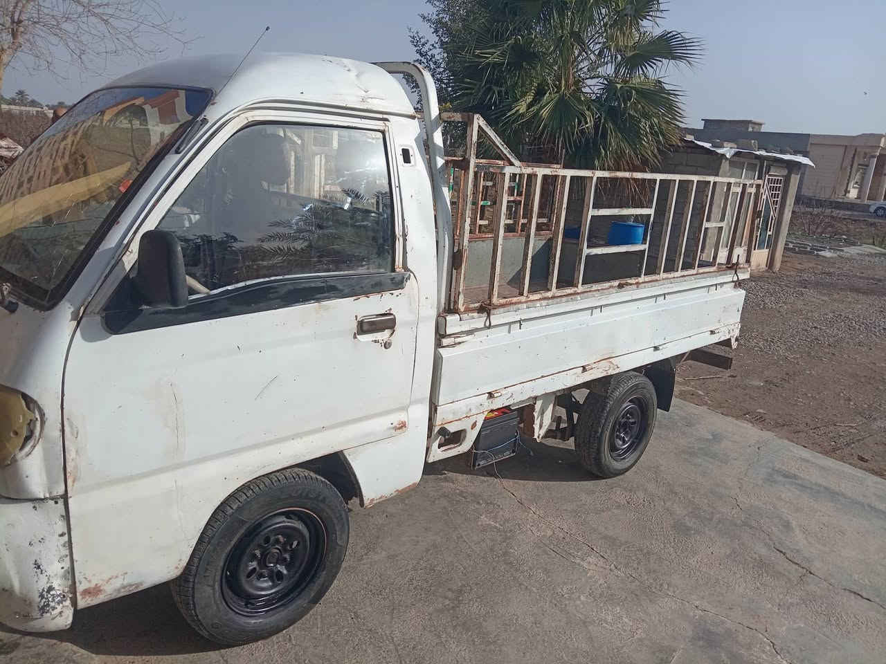 سلام عليكم سياره فاو شنكه 2007  للبيع السعر 18اوراق كامله الرقم ***********
