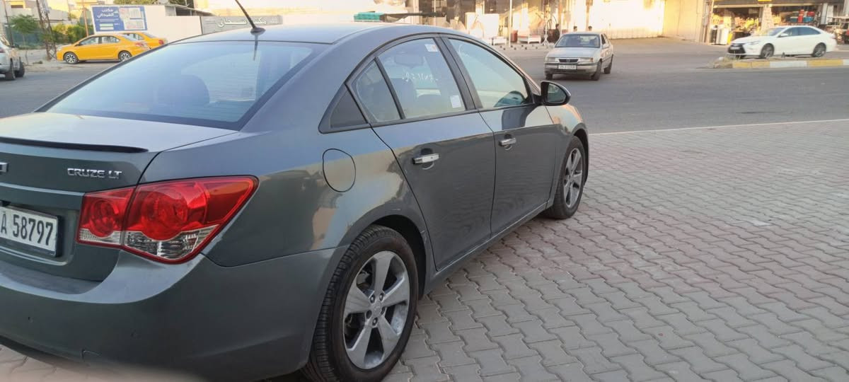 سلام عليكم.شوفليت كروز موديل 2010 سنويا بأسمي .بيها 3قطع مكان سياره كركوك لاي استفسار ***********
*********** كركوك, العراق
