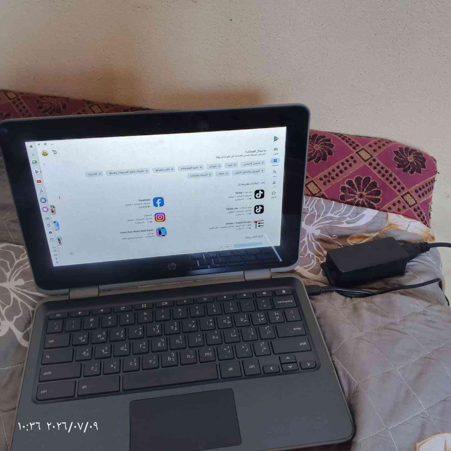 لابتوب ايباد النوع اج بي نظيف مستعمل قليل المكان موصل الأيسر السعر 80
*********** بي واتساب
