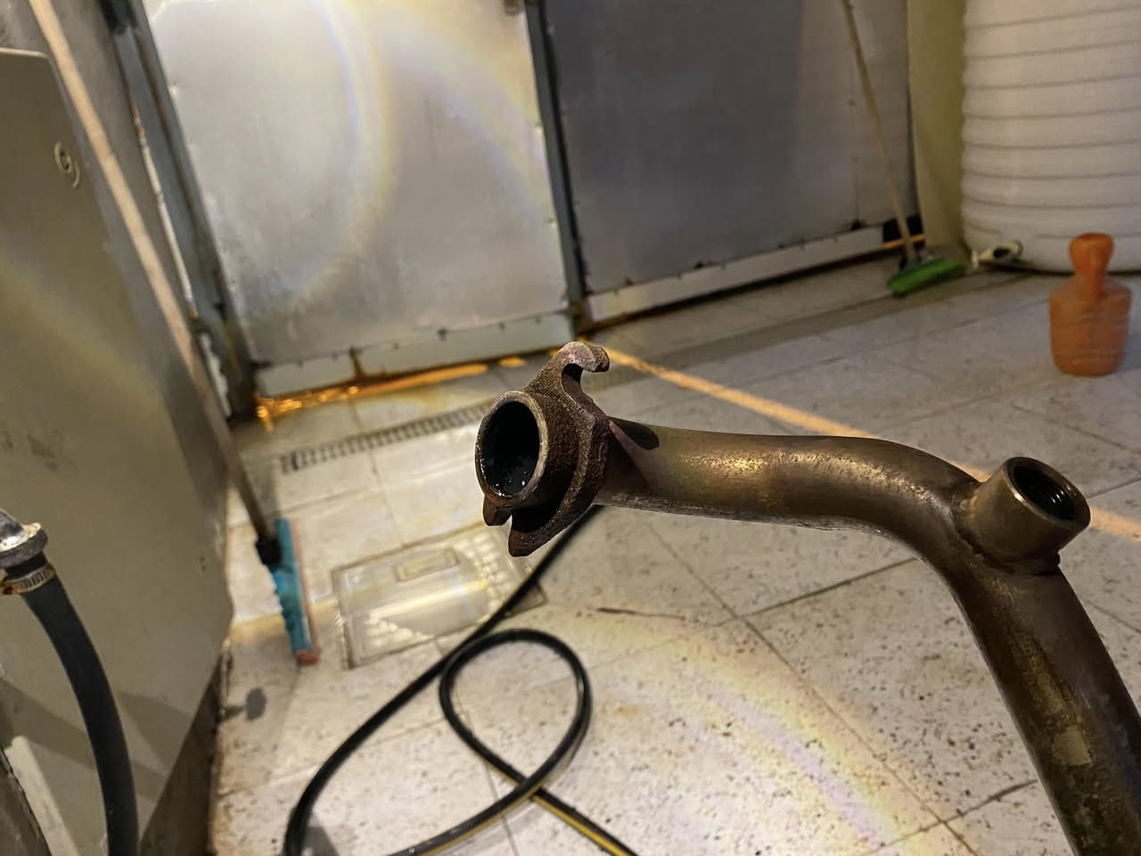 راض تزويد ب اسعار مناسبه

كزوز صجمي ابو الحساس يرهم لكل الدراجات النوزل والكابريتر وكالة MK مابي قطره لحيم

صينيه نضيفه ماركة NCY

صدر RRGS ذهبي لا گايم ولا ينضح دهن ولا مجفت

كلجات ماكس الأمامي RRGS والخلفي ماركة TFC وسبرنگه ضغط 1600 ناقصه صفاكه الكلجات (بيعه وحده مابيع ابحد)

بصرة/ابو الخصيب/عندي توصيل لكل المحافظات


**إذا كنت صاحب هذا الإعلان وتريد حذفه لأي سبب، رجاءا أرسل رسالة إلى الدعم الفني**