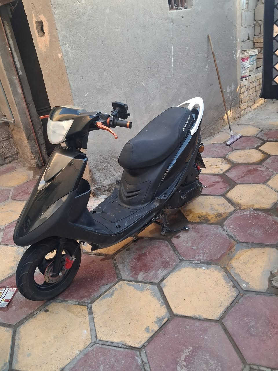ماكس عدلة الدرجه المحرك مكفول برغي ما مفتوح بيه تجي تاخذه وتفحص وين ما يعجبك الدرجه عوزة ترتيب بسيط السعر ٦٠٠ وبيه مجال بسيط


**إذا كنت صاحب هذا الإعلان وتريد حذفه لأي سبب، رجاءا أرسل رسالة إلى الدعم الفني**