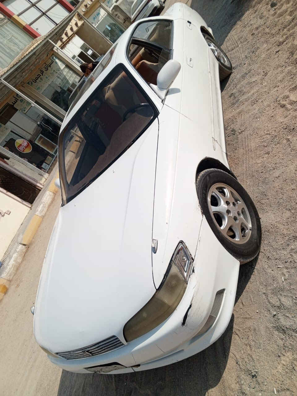 السلام عليكم سيارة البيع مارك سيارة مكفوله من كلشي رقم بصره سنويه الى 27 سيارة تخم تاير مكينه وكير 2ونص 
مكان سفوان سعره 60وبيه مجال قليل ***********
