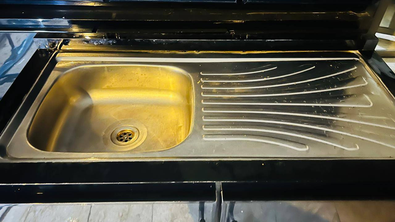 اللهم صلي وسلم على نبينا محمد وعلى آله وصحبه أجمعين كاونتر للبيع السعر ٤٢٥ وإنشاء الله منقصر جديد علمود المكان تغير *********** البنوك
