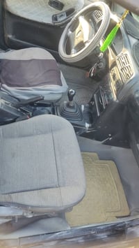 نيسان سني موديل 93 سنويه نافذه 24 بيه مجال اتصال  07829930348