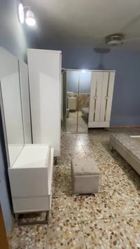 غرفة نوم 9 قطع مميز كنتور زاوية الملكي مستخدم  السعر مليون و100  هاتف ...