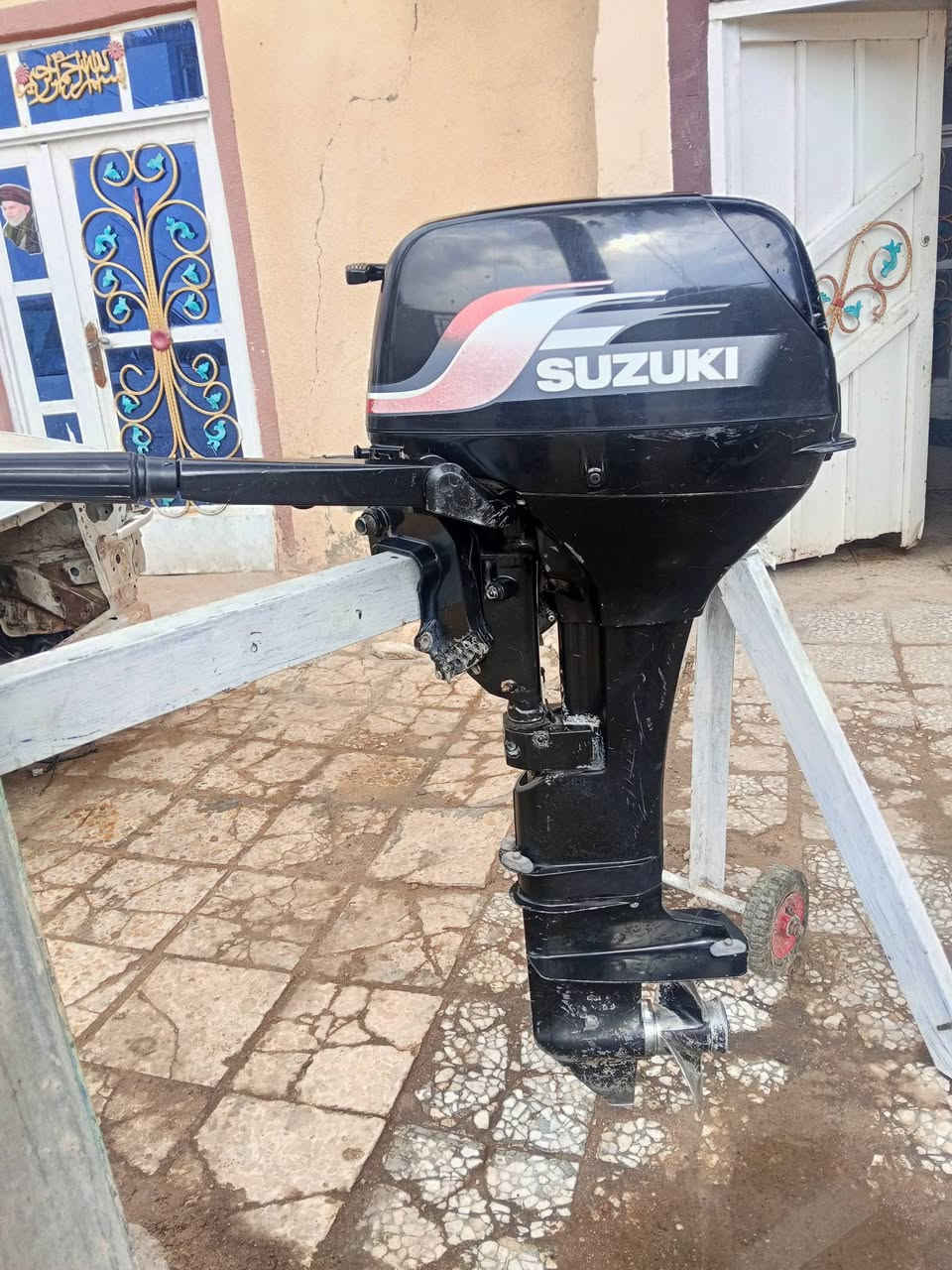 السلام عليكم مكينه سازوگي 15حصان مكينه اخت الجديد  محرك نضيف  تانكي وعصاره وياها  السعر 900وبيها مجال للشراي مراوس ماارواس بيع فقط  وهذا موسعرها  بس متوازي لضروف  ورجاء الموشراي لايعلق ولاينطي سعر من كيفه تعال خاص وتشلع عيوني  مكاني  حله گفل قرب معمل الببسي لاستفسار على الرقم ***********
