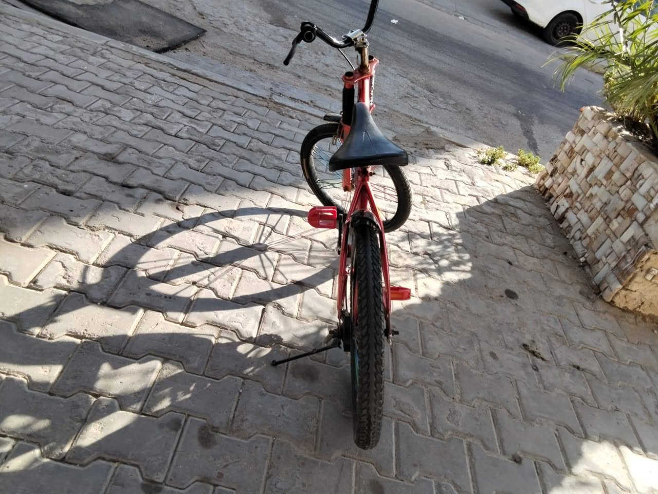 سلام عليكم باسكل للبيع في كربلاء ياباني لون احمر مميز السعر 60 وبي مجال الواتساب ***********
