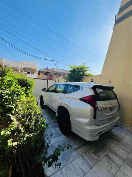 بيع سريع!!📢📢
باجيرو سبورت ام الكت الاسود الرياضي موديل ٢٠٢٠ السيارة اعلى مواصفات بالباجيرو مواصفاتها :
١.حساسات امامية وخلفية
٢.رادارات ٣٦٠درجة
٣.سايد بريك بصمة
٤.مفتاح التشغيل بصمة وبصمة دخول بالابواب
٥.تحكم ستيرن
٦. اوتو هولد( وقوف السيارة وهي على وضع D)
7.السيارة ٧ راكب وجميع الكشنات جلد ومغلف
٨.كاميرة بك دوارة 
٩.فتحة سقف سلايد
١٠.تبريد شاشة وشاشة تدعم الفديوهات والانترنت والابل كار بلي والخرائط GPS
١١.اشاير بالمري والمري قابله للطي 
١٢.مانع تزحلق ومثبت السرعة وغيرها من المواصفات
السيارة رقم اربيل مميز باسمي مكفولة كفالة عامة عدا مكانين بارد بسيط محرك السيارة ٦ سلندر وماشية ٩٤ الف حقيقي رايدها ٢٣٤$ وبيها مجال للشراي والسعر جداً مناسب مقارنتاً بخواتها  مكاني بغداد الجديدة للاستفسار مراجعة الصفحة او الاتصال على *********** بغداد
