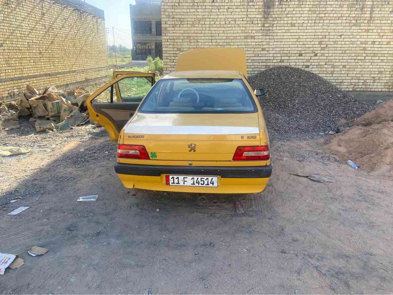 السياره ٢٠١٥كير محرك خير من الله رقم بغداد جديد السنويه باقي التفاصيل خابر *********** الفلوجة, الأنبار
