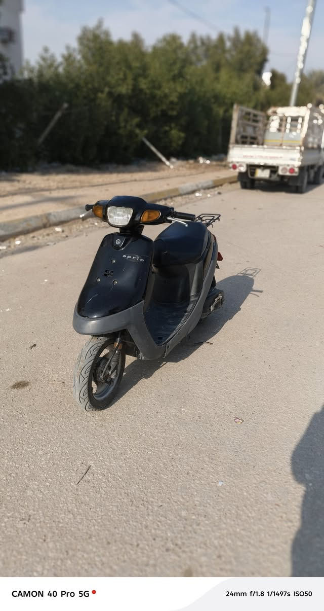 سلام عليكم دراجه بطه للبيع دراجه موديل 2003 بيه قفل اكسنت مكفوله كفاله عامه دراجه مامفتوحه دراجه نظيفه مثل ما شوفون لاصوت رولا ولا صوت كير دراجه حلوه السعر415 وبيه مجال قليل مكاني كربلاء الرقم***********
